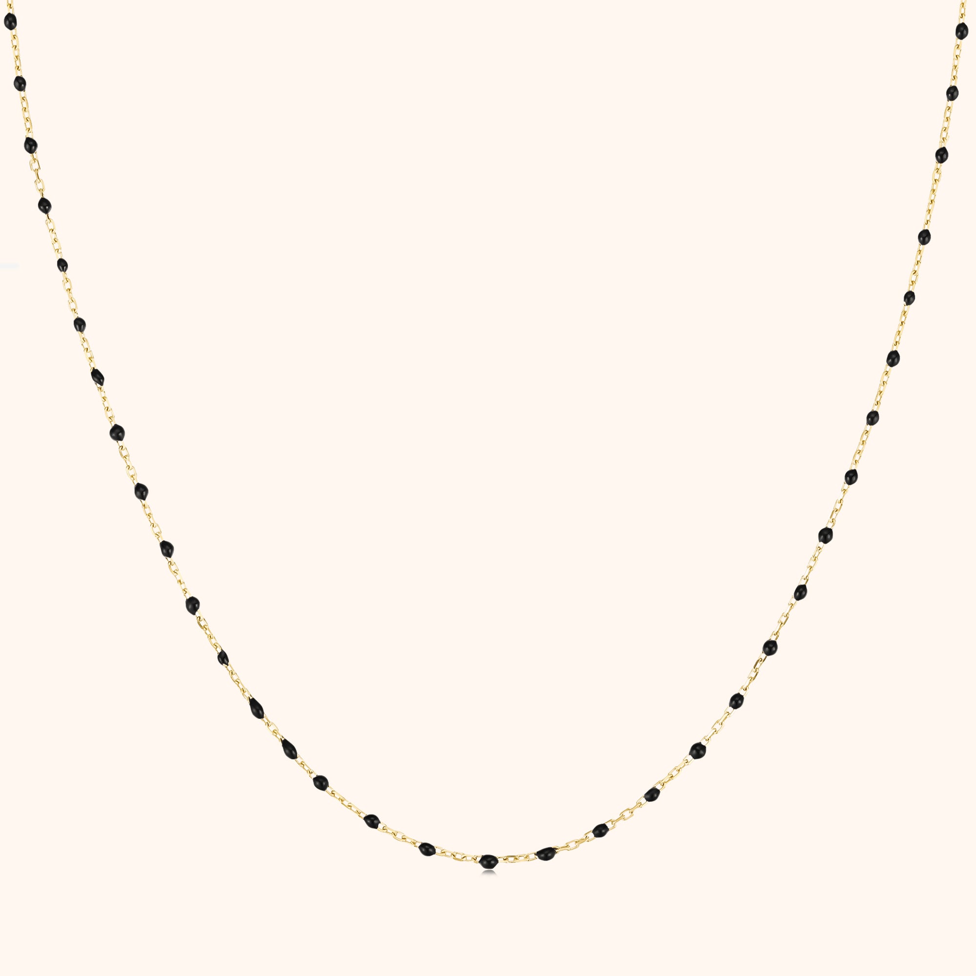 Lyra - Collier en perles noires, mystère et élégance