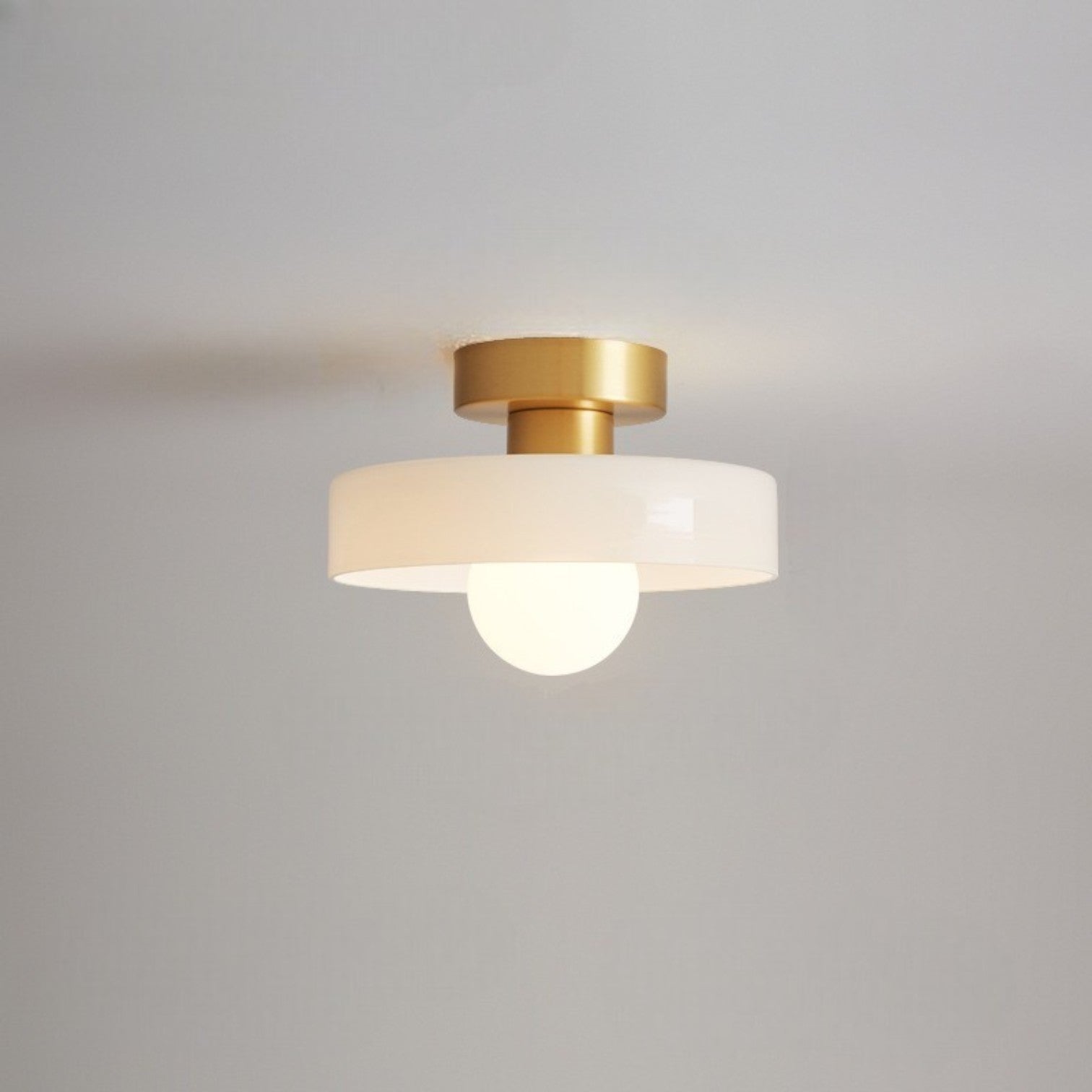 Bauhaus Français – Plafonnier au Design Élégant | Minimalisme Intemporel & Lumière Douce