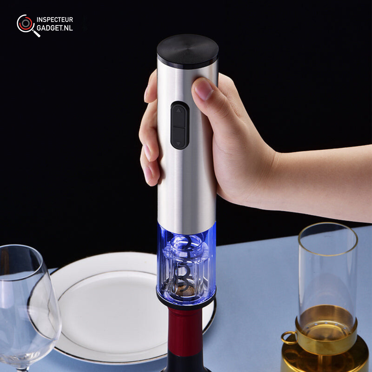 VinoLux - Ouvre-bouteille électrique 4-en-1 pour le vin