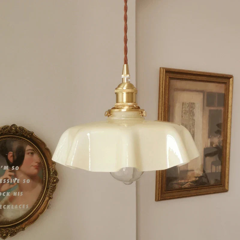 Luxora - Suspension en laiton au charme retro francais