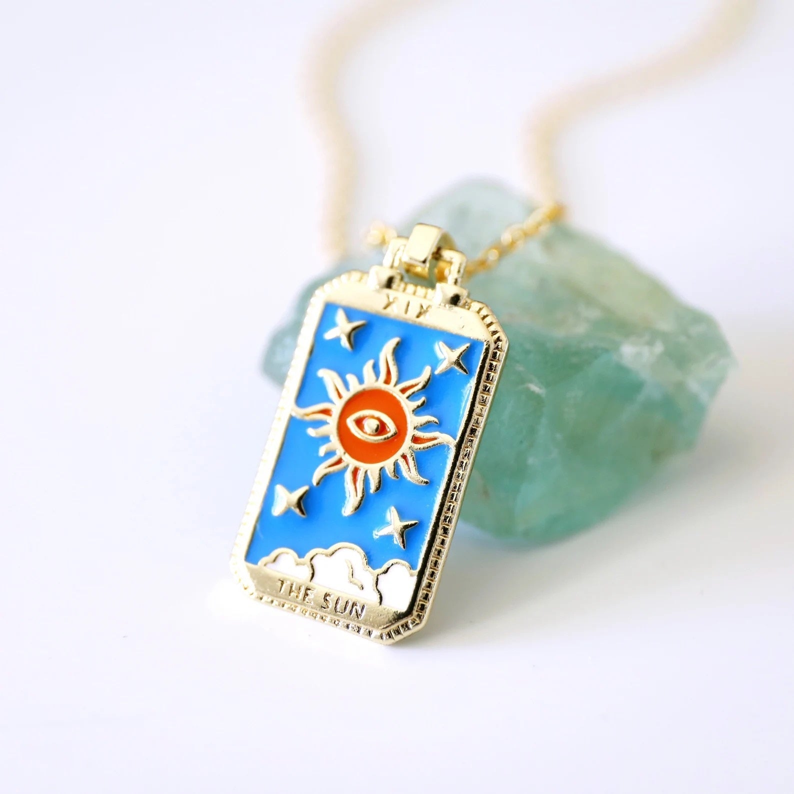 Collier Cartes de Tarot Envoûtant - Design Coloré Symbolique