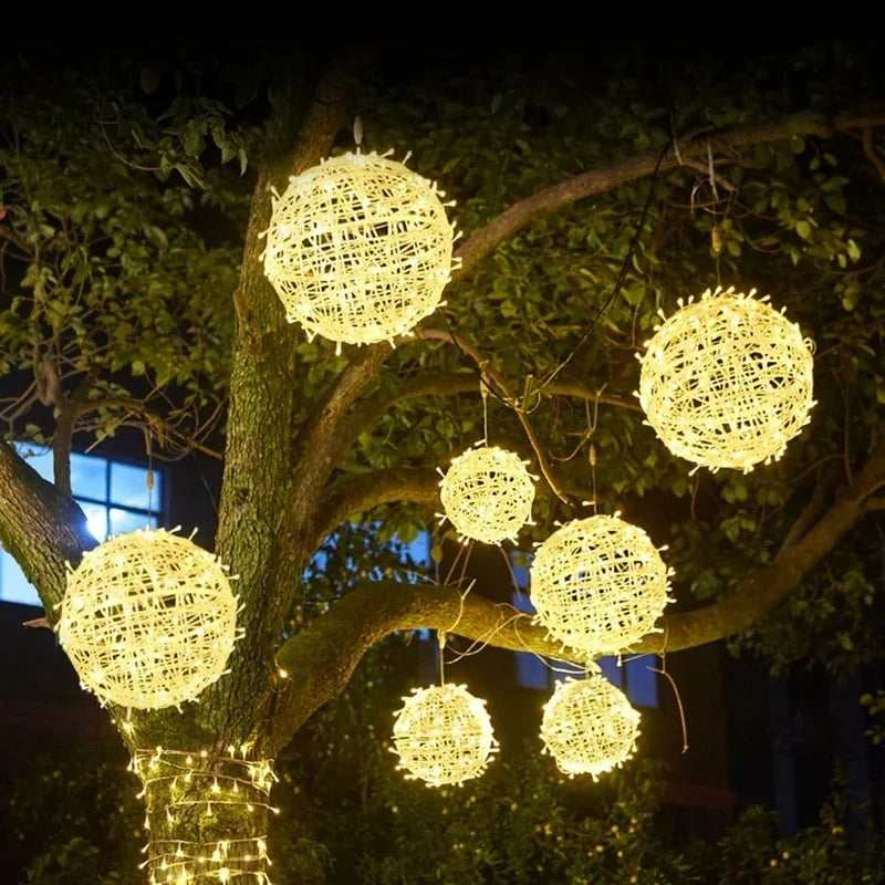 Sphere - Guirlande lumineuse en rotin pour fêtes et décoration élégante