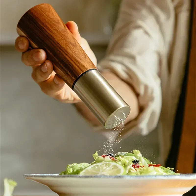 Sakura Spice - Moulin à Poivre Élégant en Bois d'Acacia