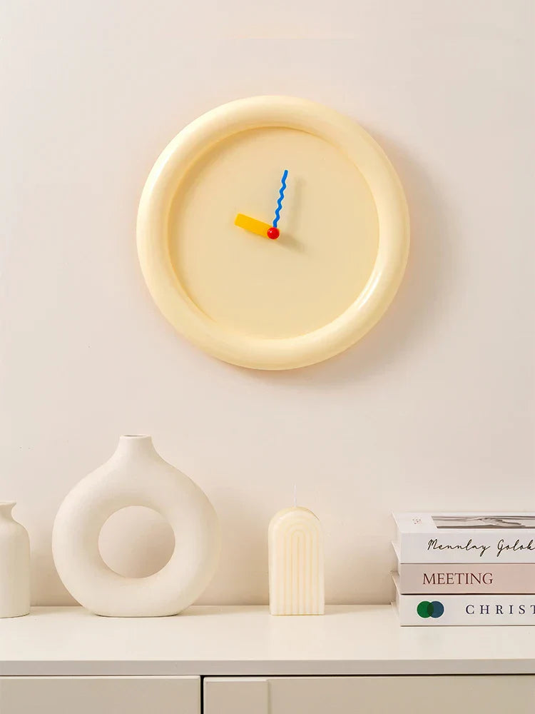EpeiusHome - Horloge Murale Memphis pour Intérieurs Élégants