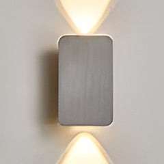 ScandiLuxe | Élégante Applique Murale Design LED pour Salon Moderne 2