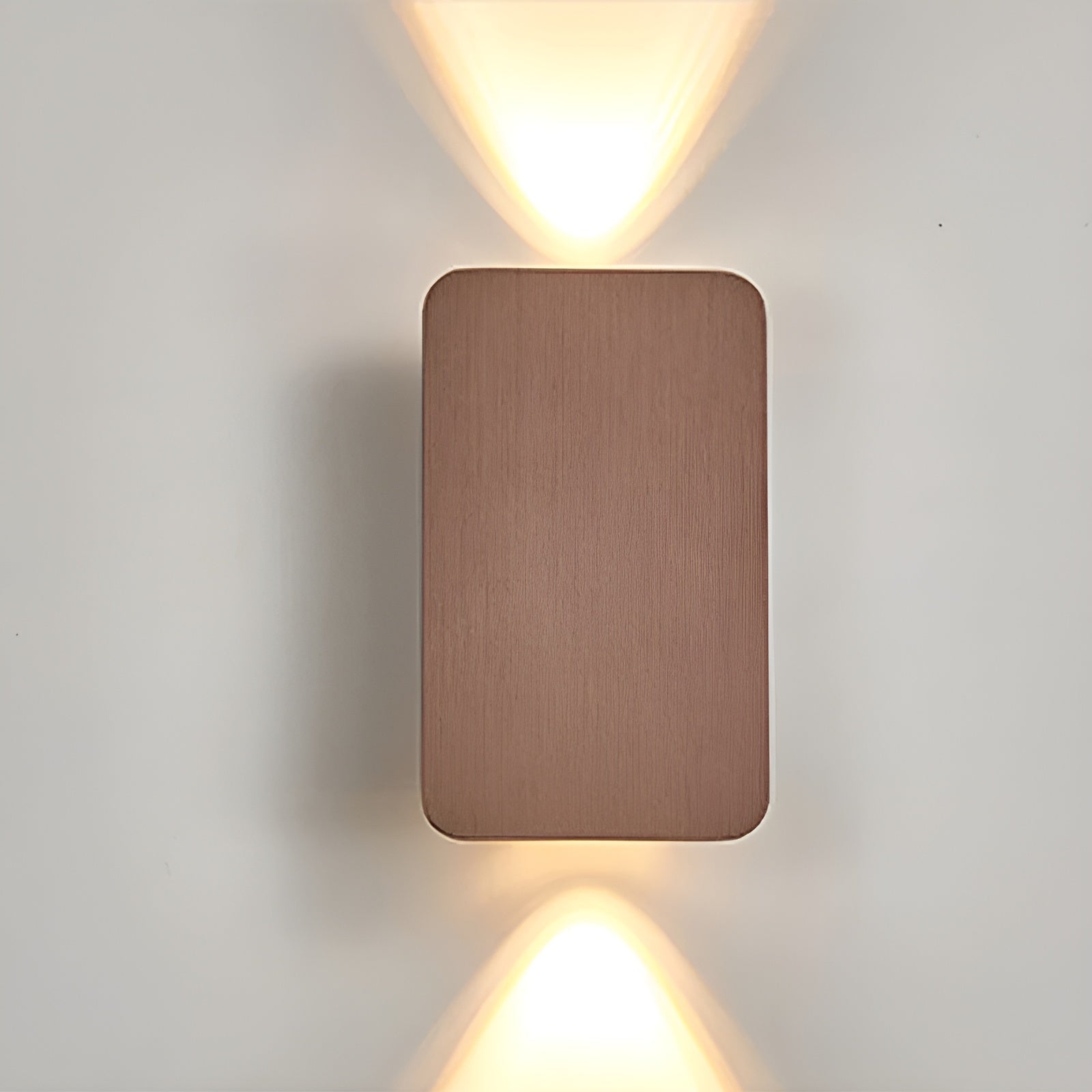 ScandiLuxe | Élégante Applique Murale Design LED pour Salon Moderne 4