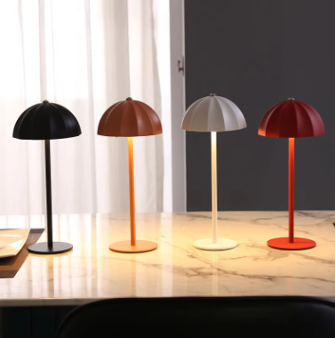 ScandiLoom - Lampe de Table Minimaliste au Design Parapluie
