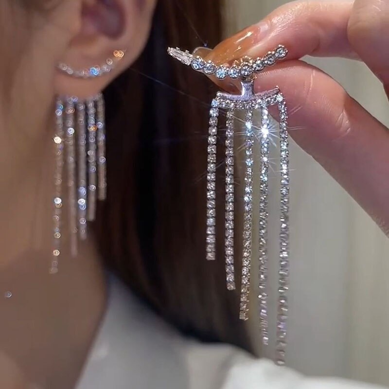 Boucles d'oreilles grimpantes diamant au design chic