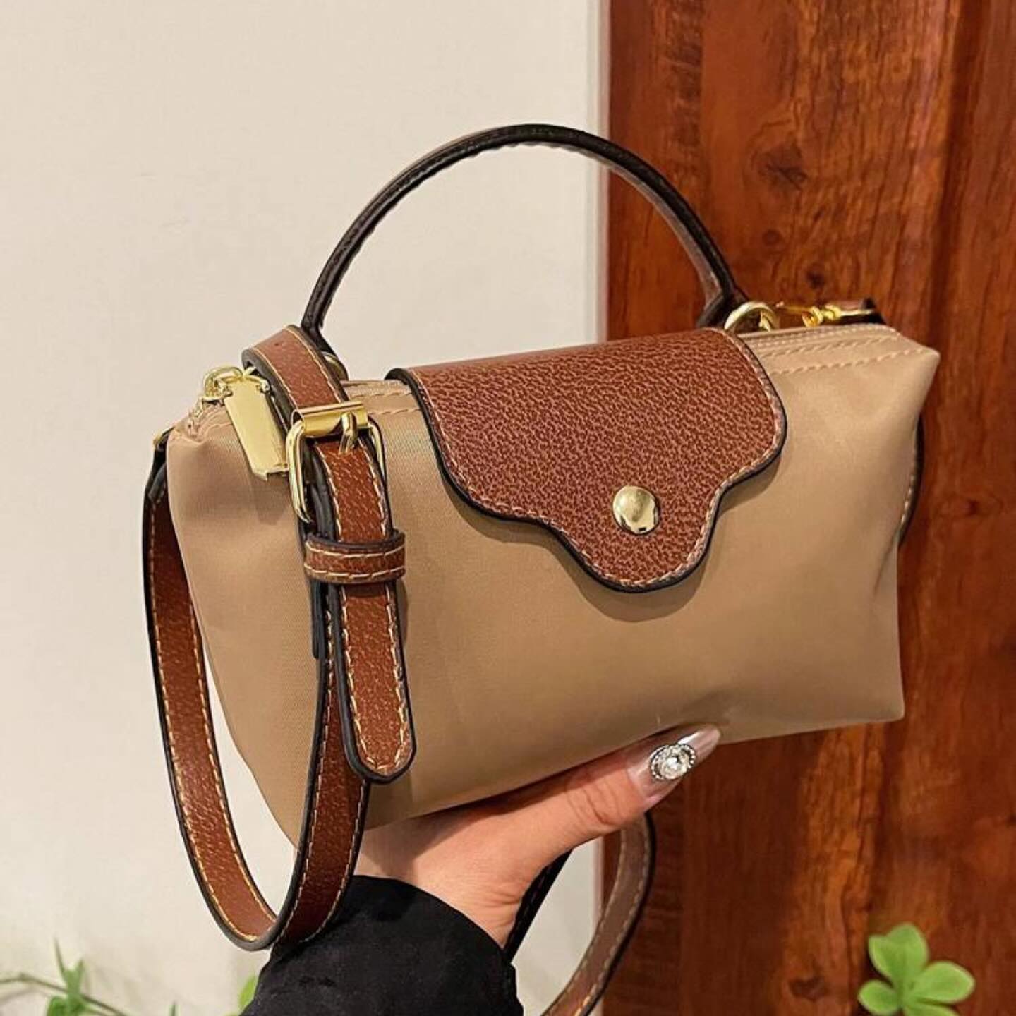 Sophie | Élégant Sac Bandoulière Femme Compact et Pratique 0