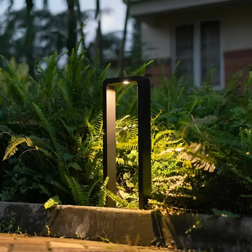 LumaGarde Light - Élégant Éclairage Jardin Moderne