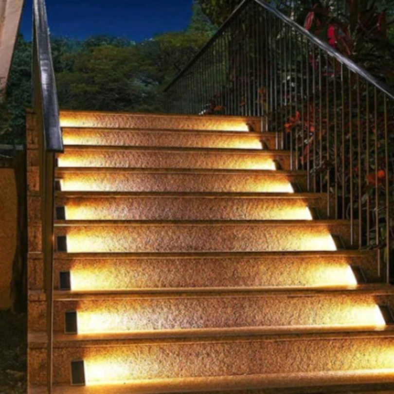 SolarGlow Light - Éclairage Escalier Solaire Durable