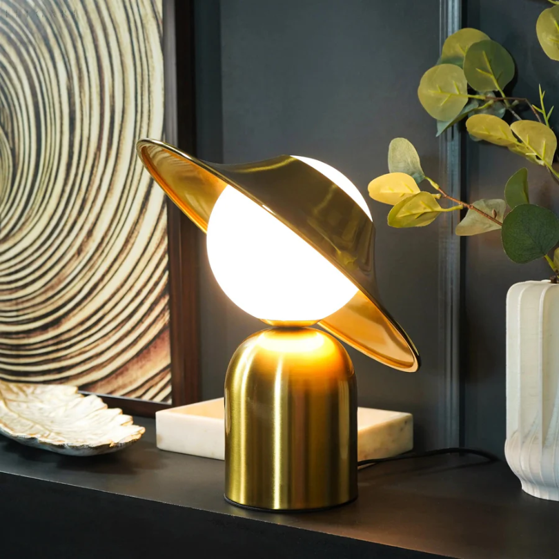 GoldAura Table Lamp - Élégante Lampe Dorée Maison