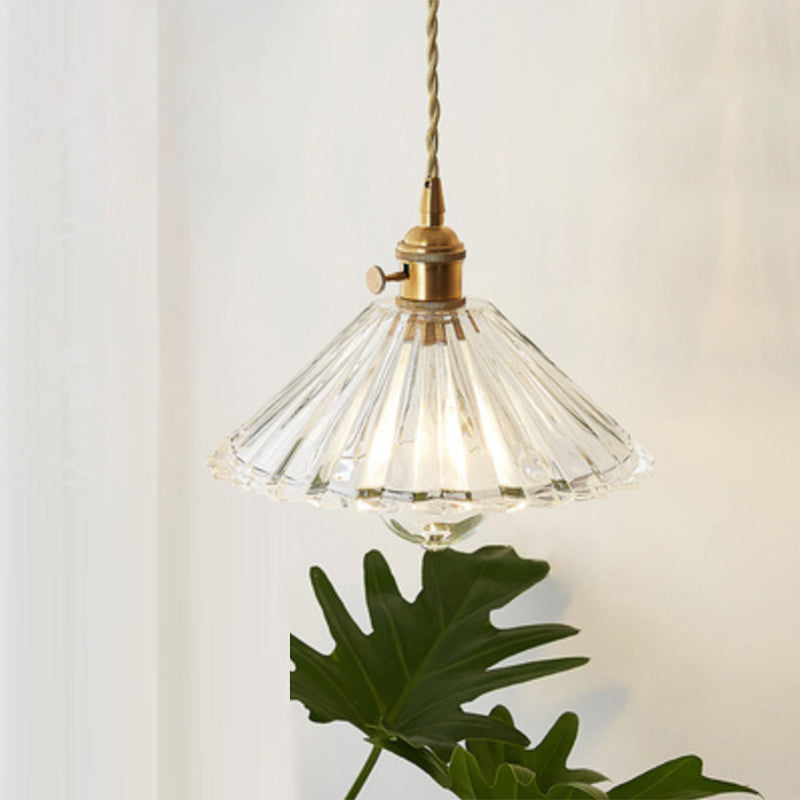 VerreLuxe | Élégante Suspension en Verre Design Industriel pour Restaurant 5