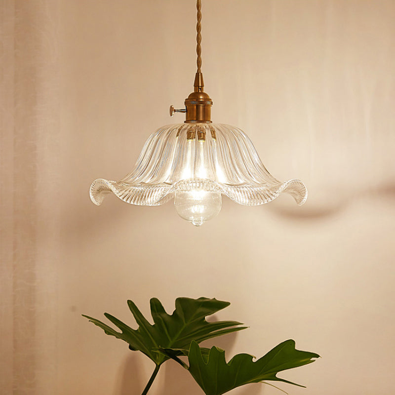 VerreLuxe | Élégante Suspension en Verre Design Industriel pour Restaurant 9