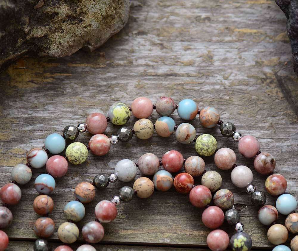 Seraphina - Collier mala chakra du cœur à 108 perles