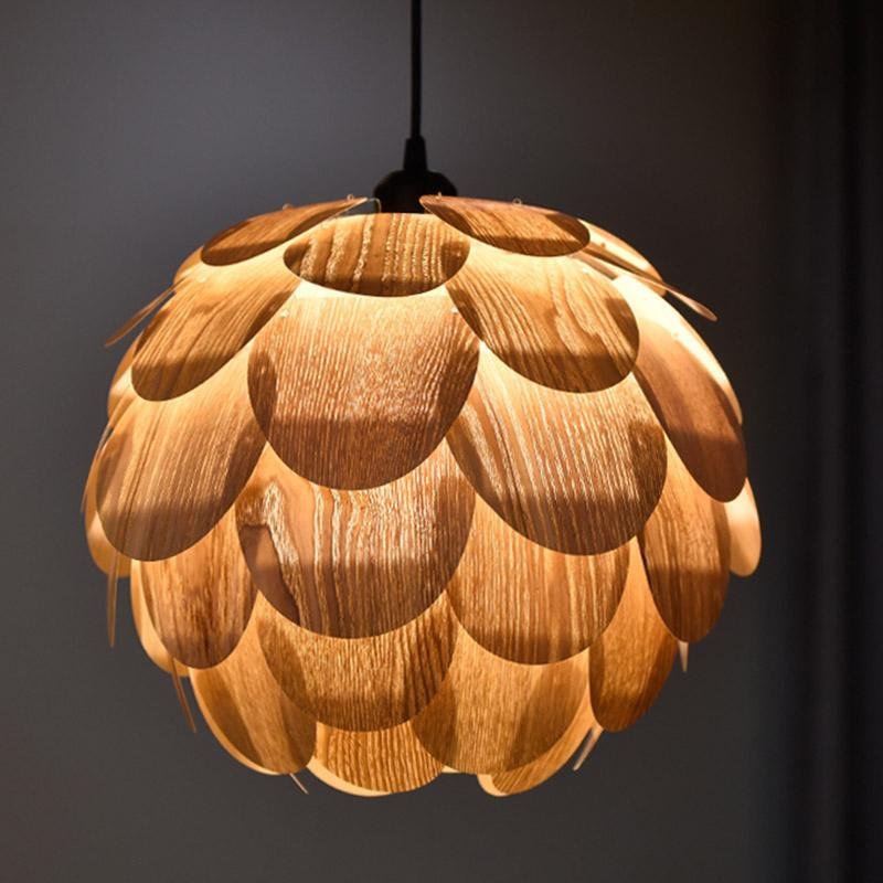 Anantra – Suspension en Bois Sculpté | Design Luxueux en Forme d’Ananas