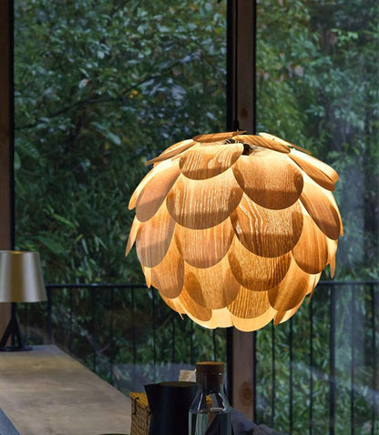 Anantra – Suspension en Bois Sculpté | Design Luxueux en Forme d’Ananas