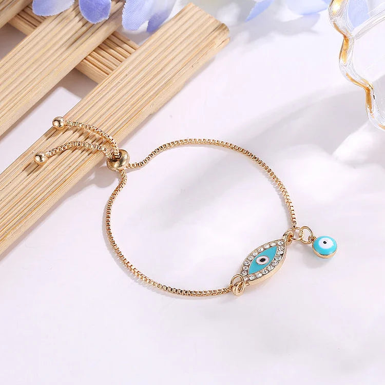 Selene - Bracelet ethnique mauvais œil au style unique