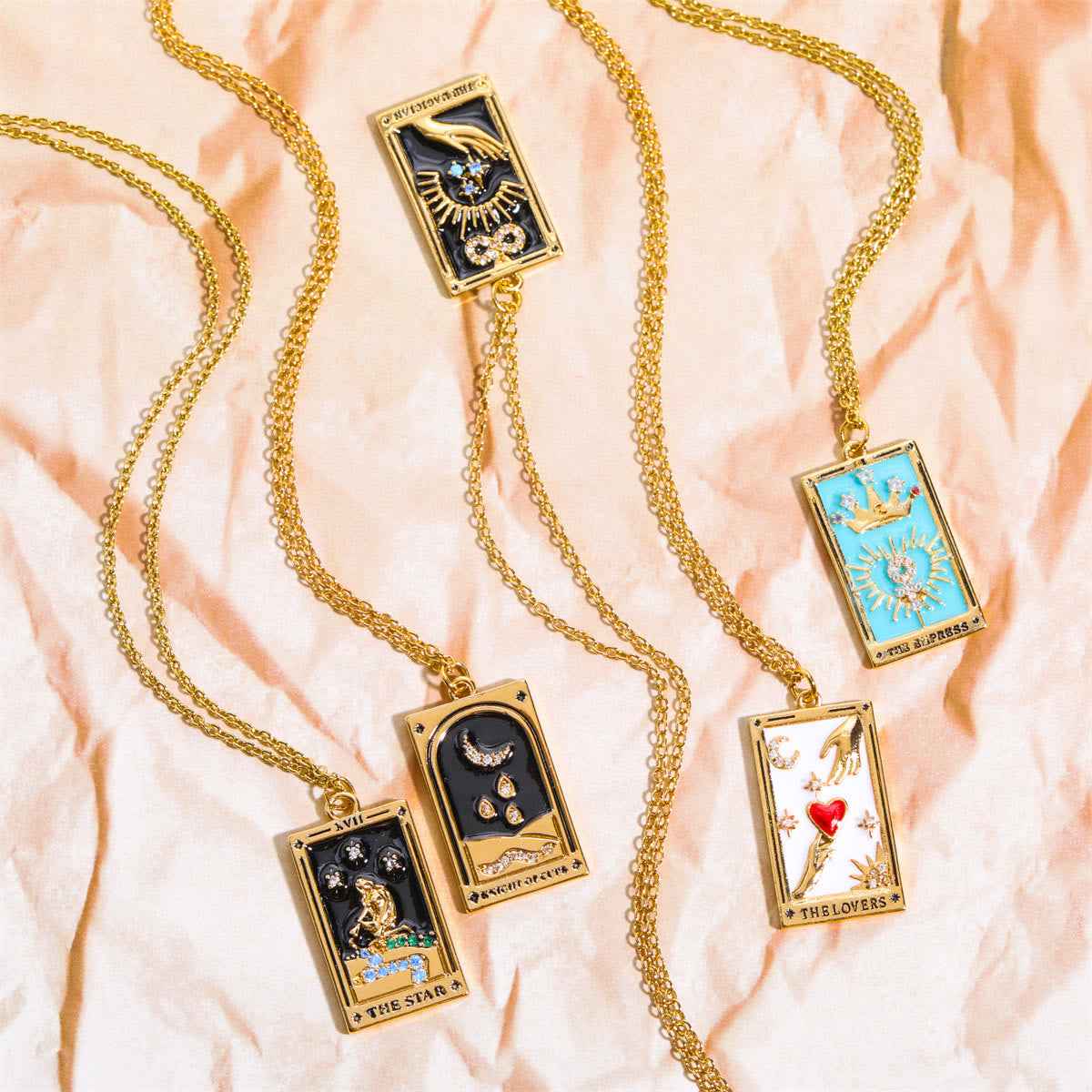 Amara - Collier pendentif tarot doré en zircone