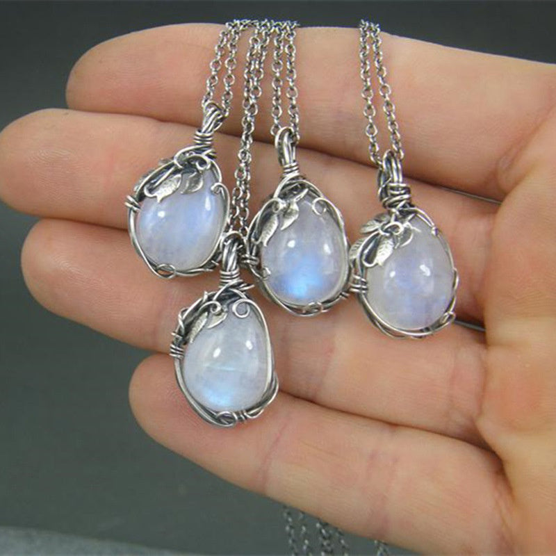 Selene - Collier pierre de lune vintage rétro