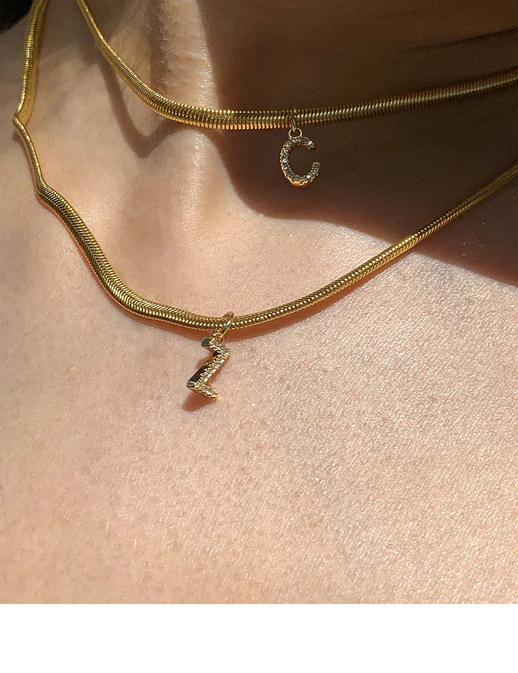 Ella - Collier initiales, bijou personnalisé doré