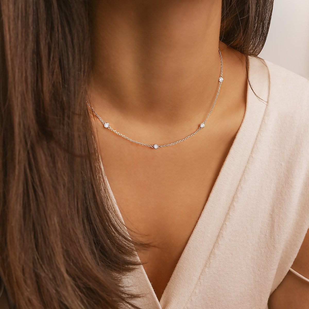 Elara - Collier à la zircone en argent raffiné et élégant