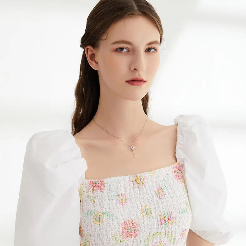 Livia - Collier pendentif aile d'ange élégant