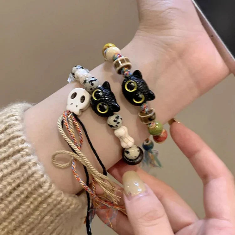 Selina - Bracelet chats et crânes style bohème