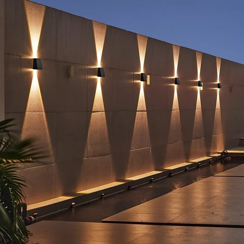 Lampes Solaires Murales LED - Éclairage de jardin sans fil à allumage automatique