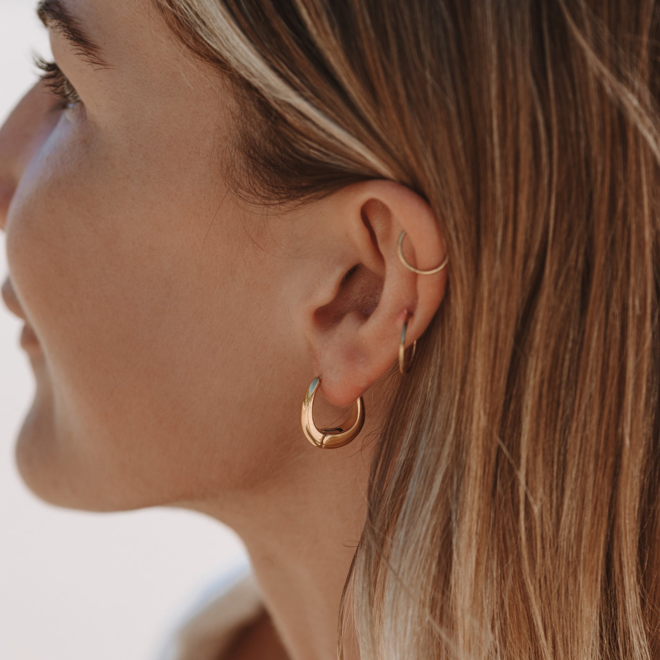 Isla - Boucles d'oreilles pendantes goutte élégantes
