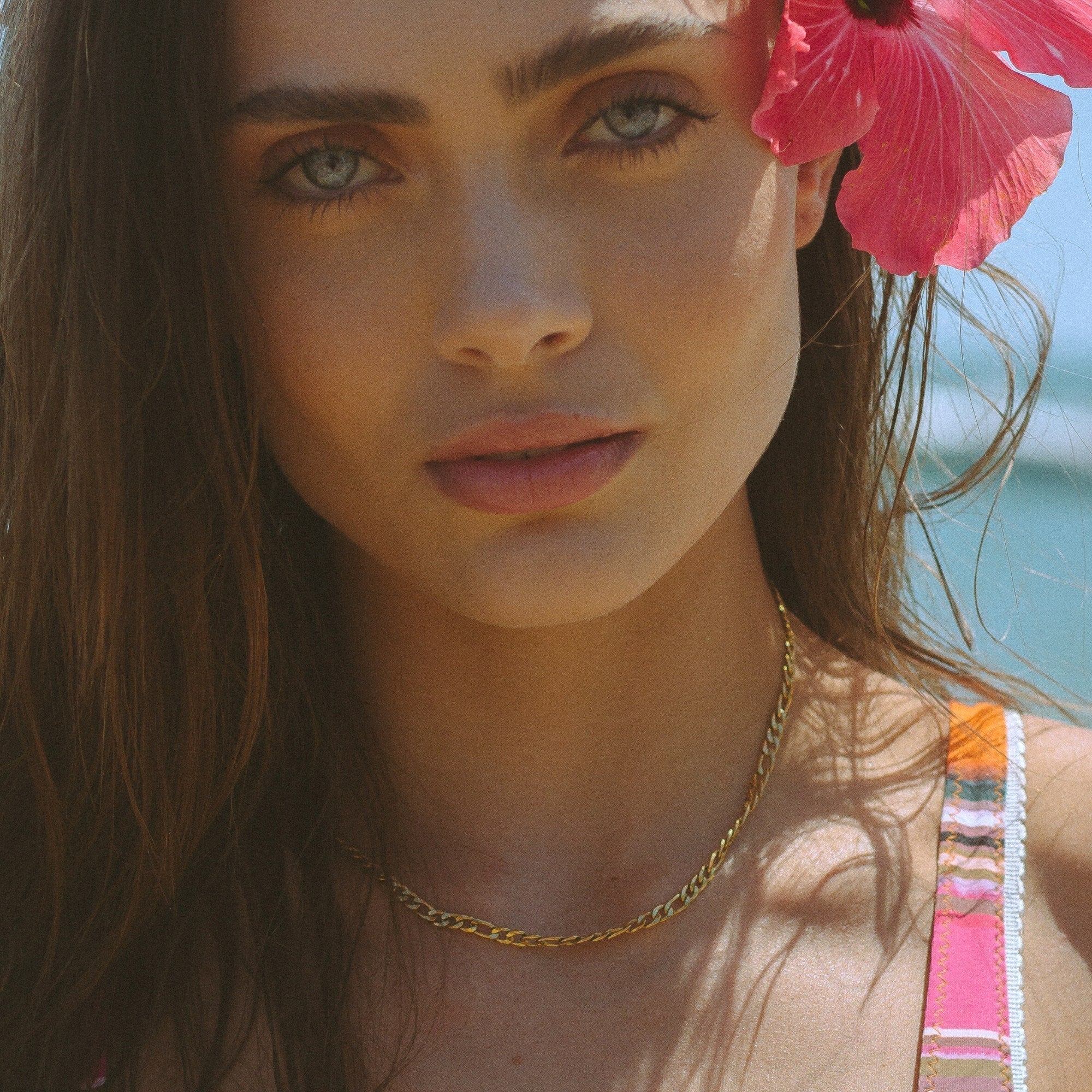 Lola - Collier ras-de-cou minimaliste élégant