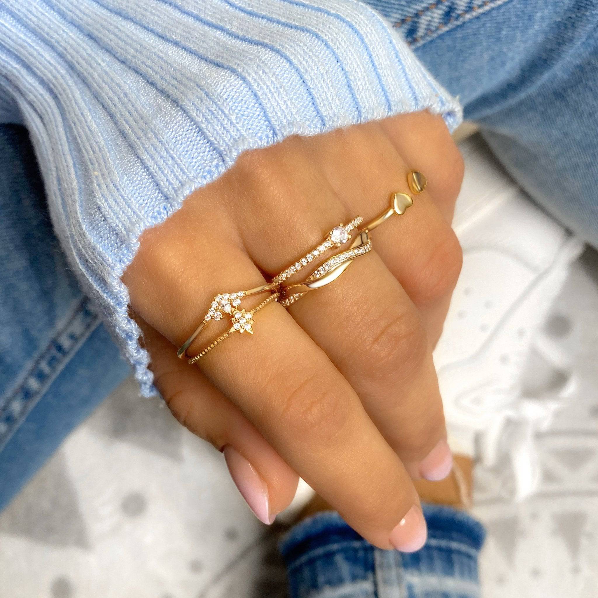 Sienna - Bague à la zircone centrale élégante et luxueuse