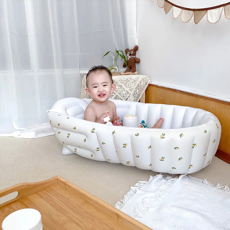 Blow Up Baby Bath - Baignoire Bébé Gonflable pour Intérieur et Extérieur