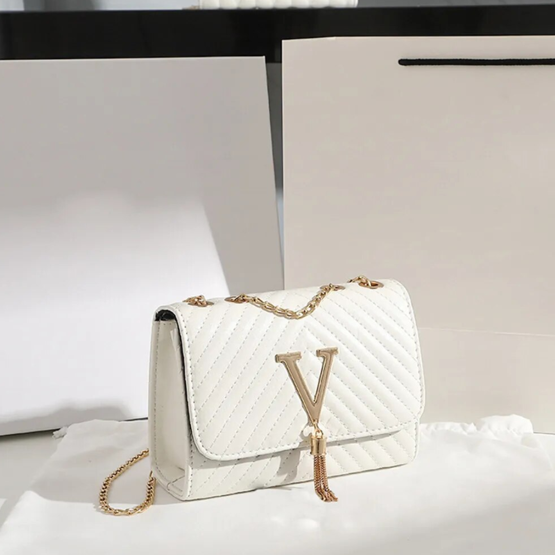 Jannete Luxe Handbag – Élégance Intemporelle