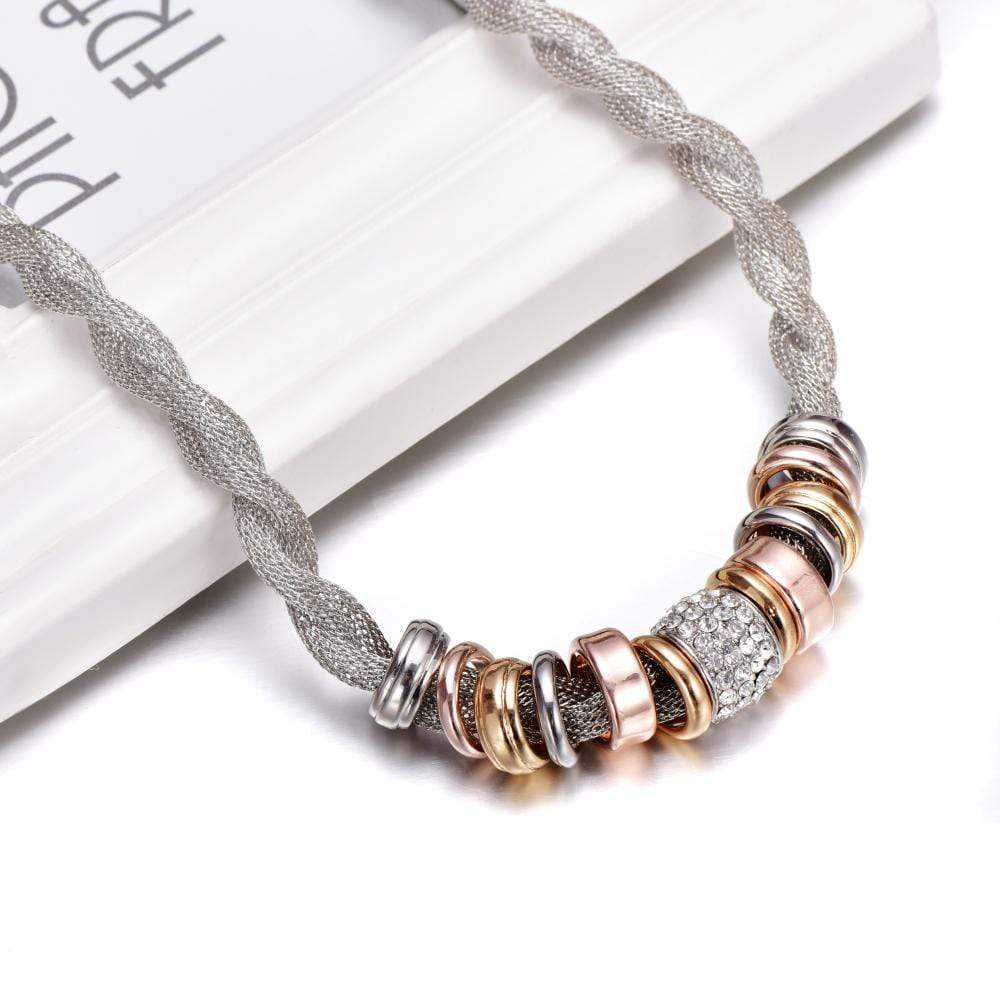 Lynora Collier Tressé Argent – Bijou Élégant Tendance