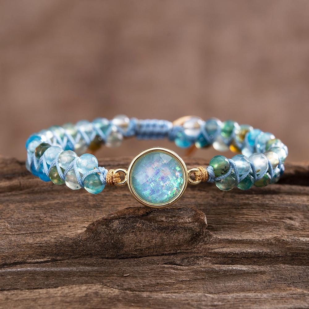 Liora - Bracelet perlé en opale bleue