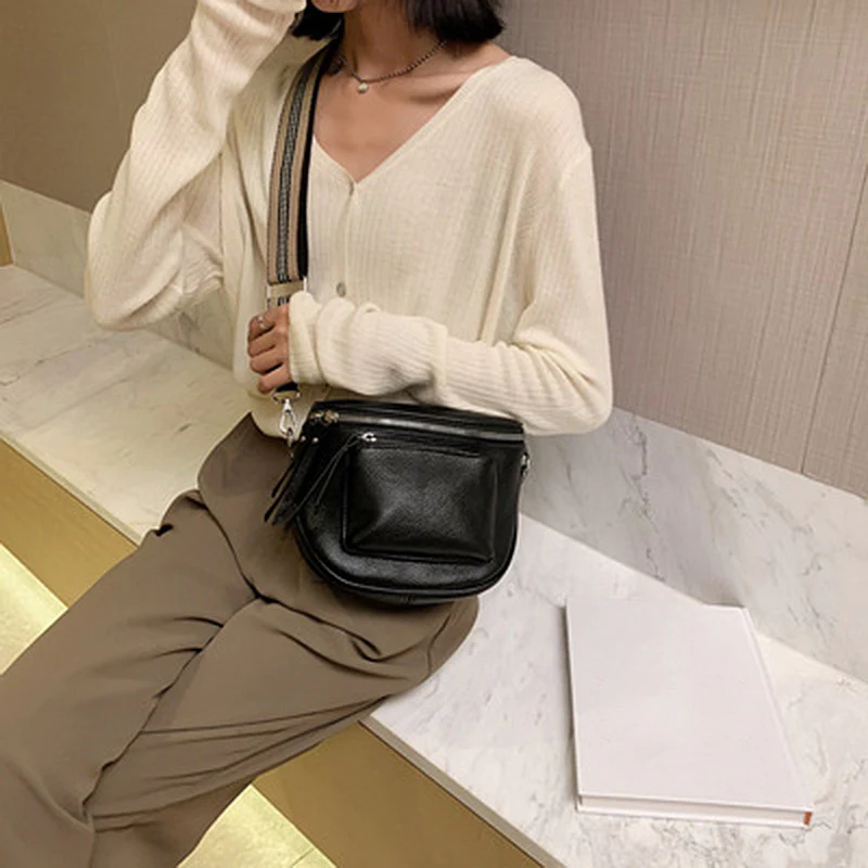 ClassicElegance Crossbody Bag - Design Intemporel