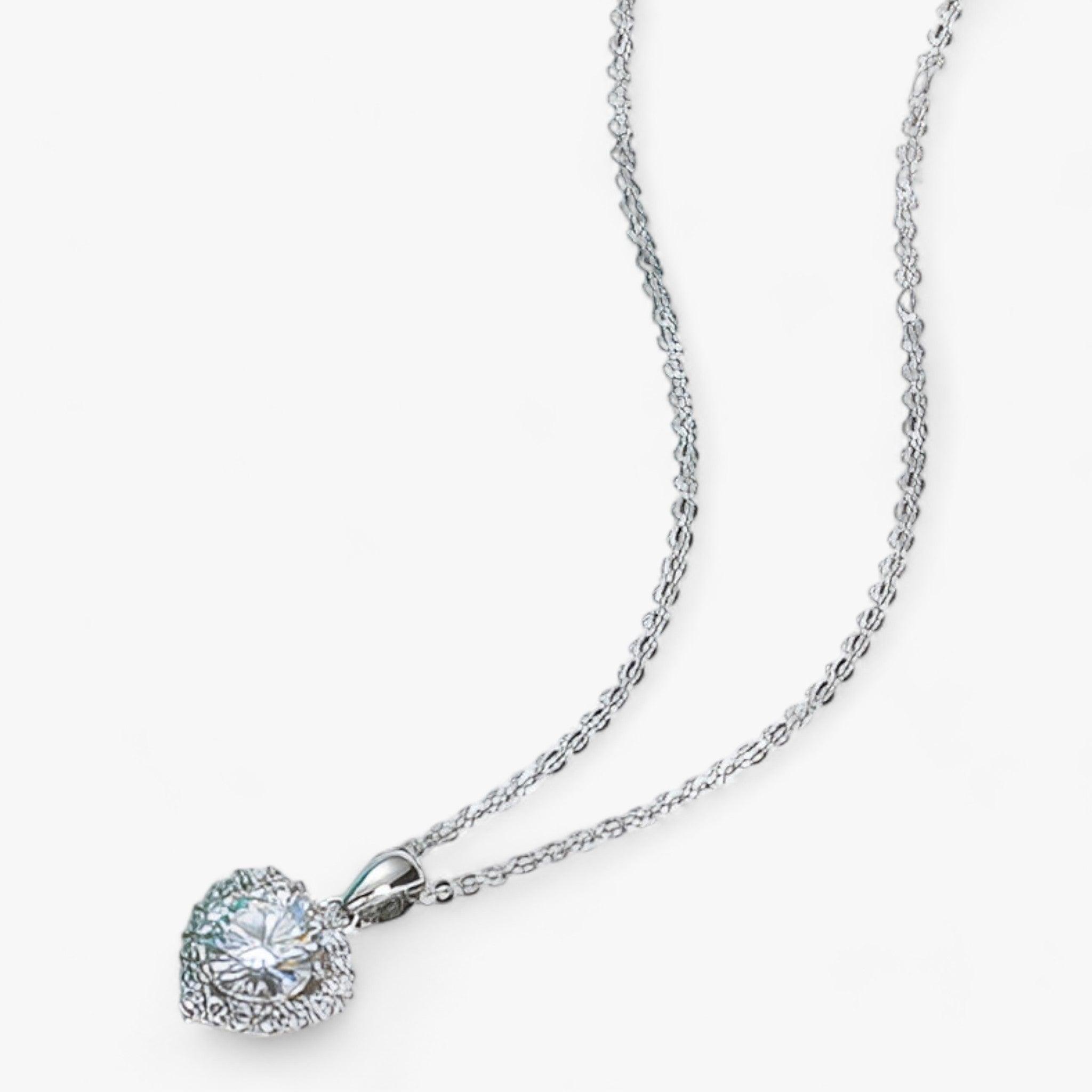 Amouria - Collier Pendentif Cœur Moissanite Luxueux
