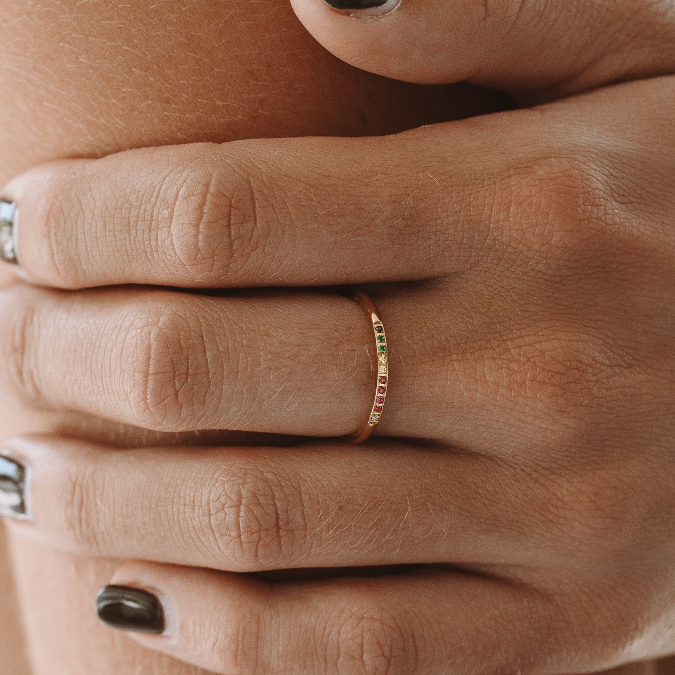 Solene - Bague dorée avec pierres colorées
