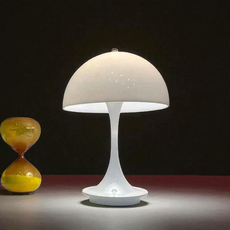 NordiGlow - Lampe de table style nordique moderne avec éclairage LED élégant et minimaliste